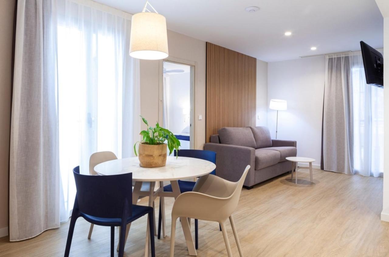 Apartamentos Mayal Con Piscina Benidorm Exteriér fotografie